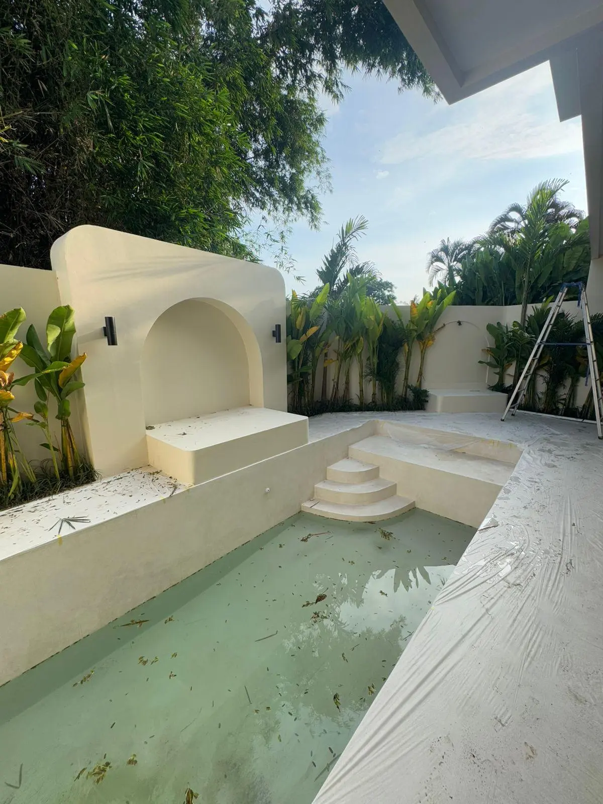 Brand New 2 BR Mediterranean-Style Villa in Tumbak Bayuh — image 4