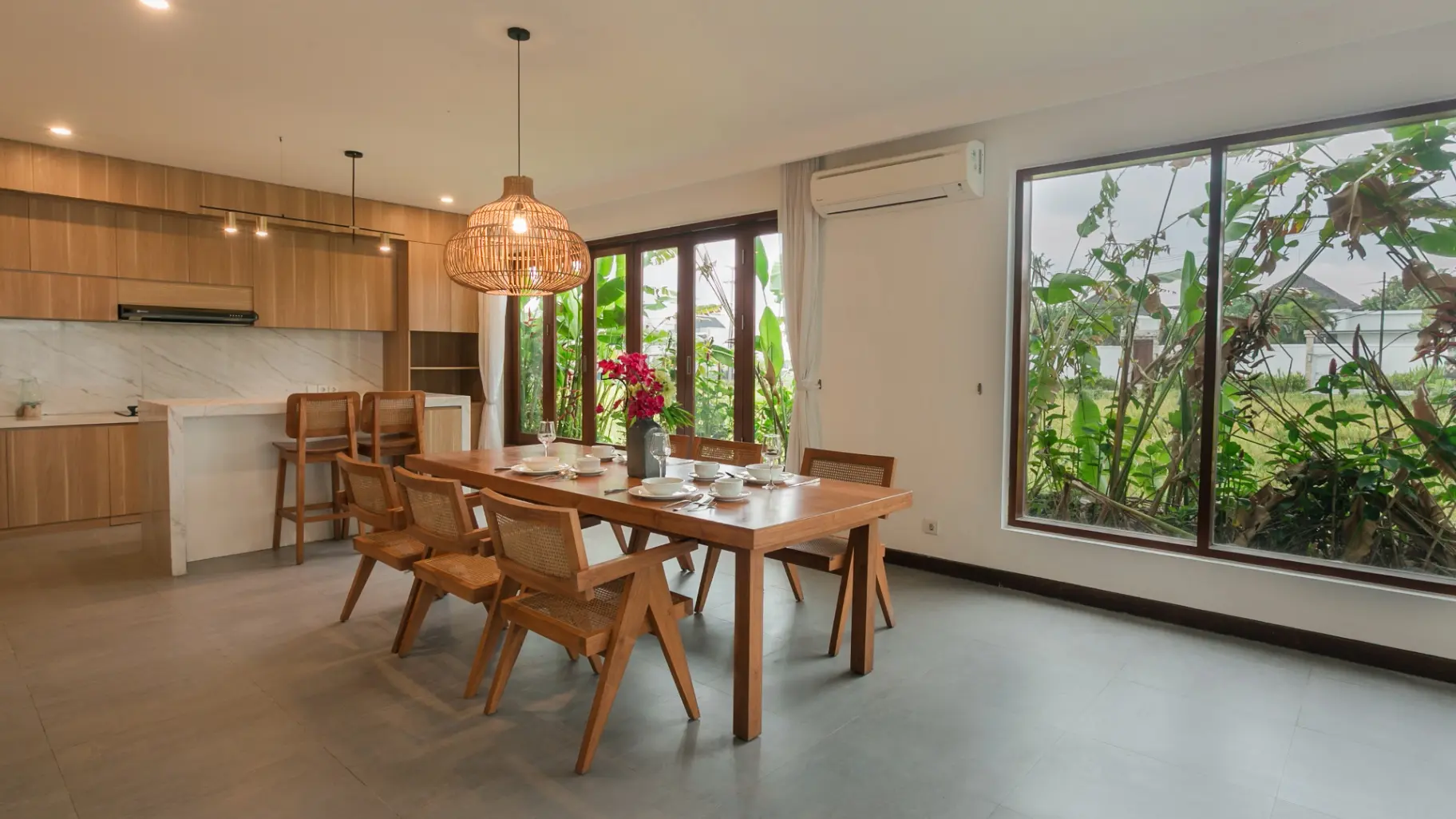 Ombak D3 - Modern 3BR Cemagi Villa | Beachside Pool & Gym — image 3