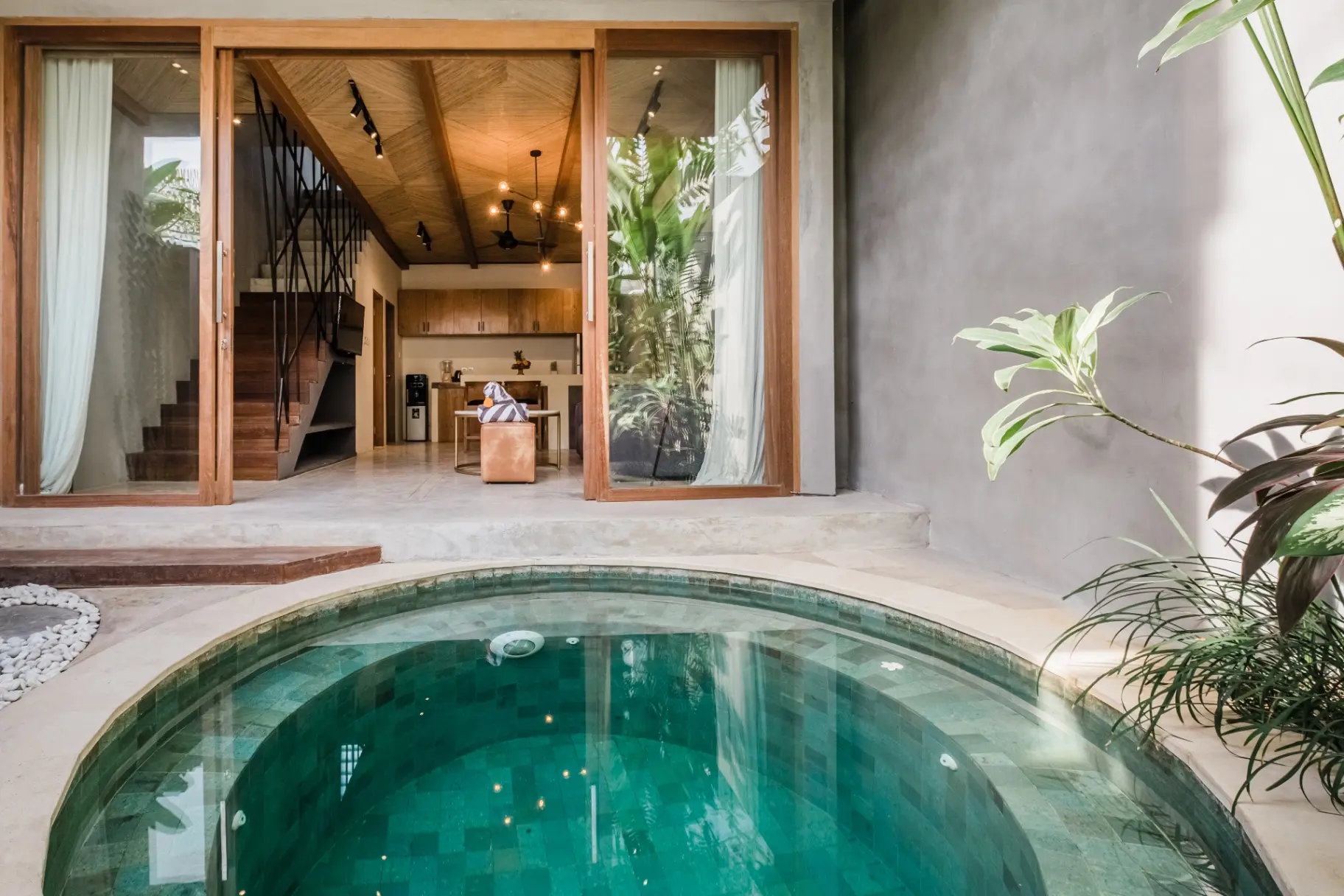 Classy 1BR Villa w/ Private Pool in Batu Bolong