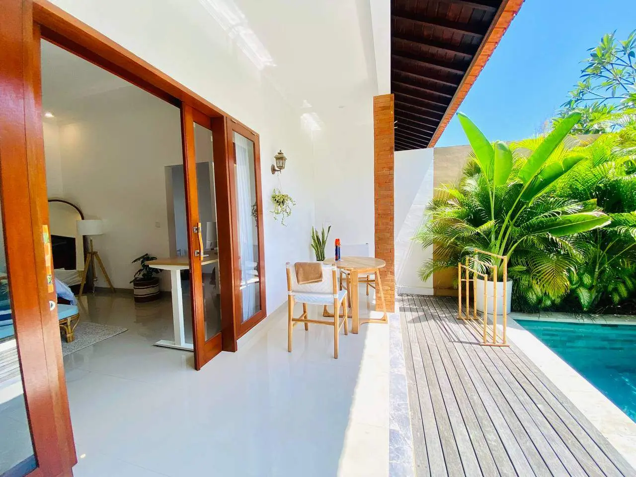 Cozy Modern Styled 1 Bedroom Villa in Berawa — image 3