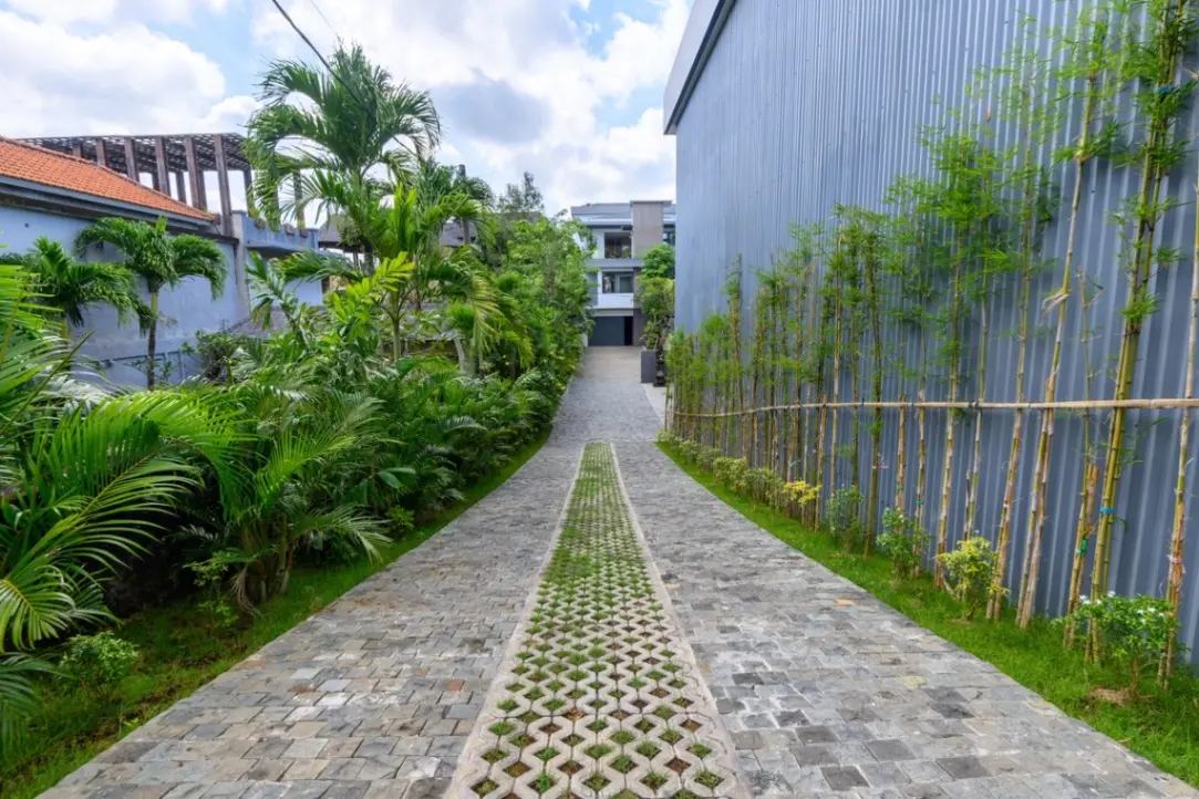 Archway Luxury Villa — image 4