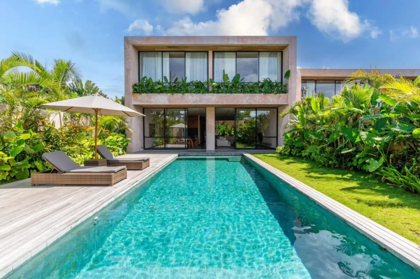#1037 4 Bedroom Luxury Family Villa in Pererenan Canggu🌴
