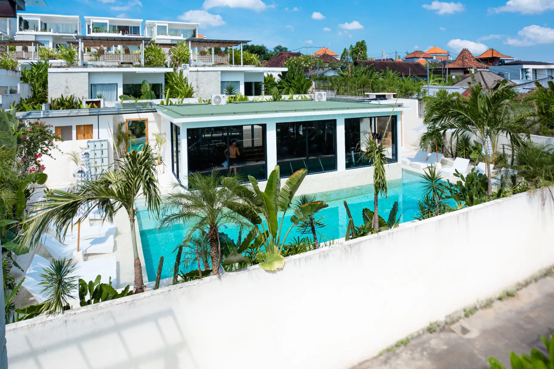 Luxurious 2 bedroom villa with private pool gym and infra red sauna