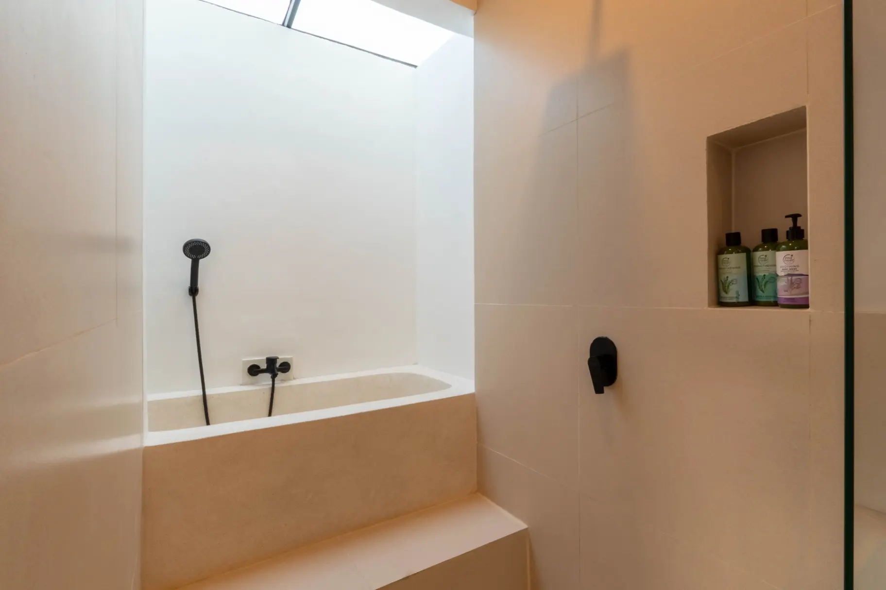 Brand New 3-Bedroom Villa for Long-Term Rent – Berawa — image 3