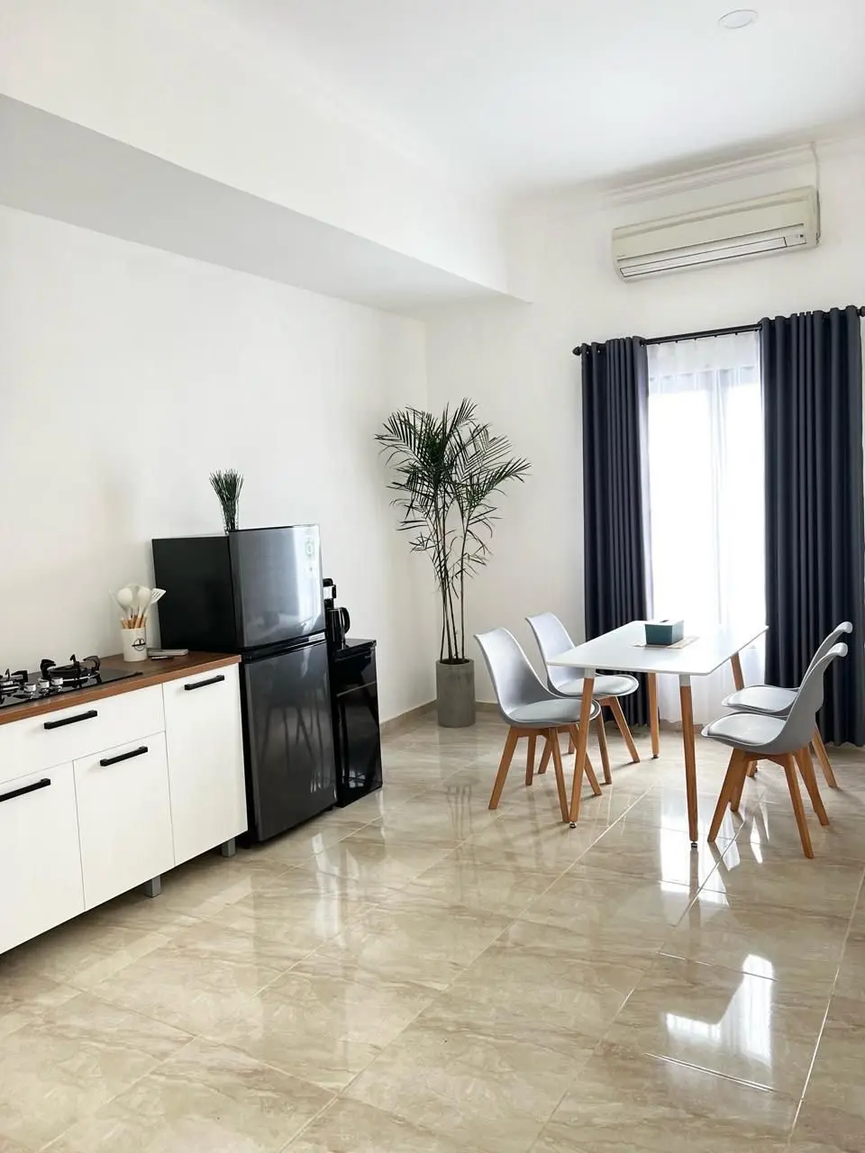 COZY PENTHOUSE 1 BEDROOM IN BUDUK 15 MINUTE TO CANGGU — image 2