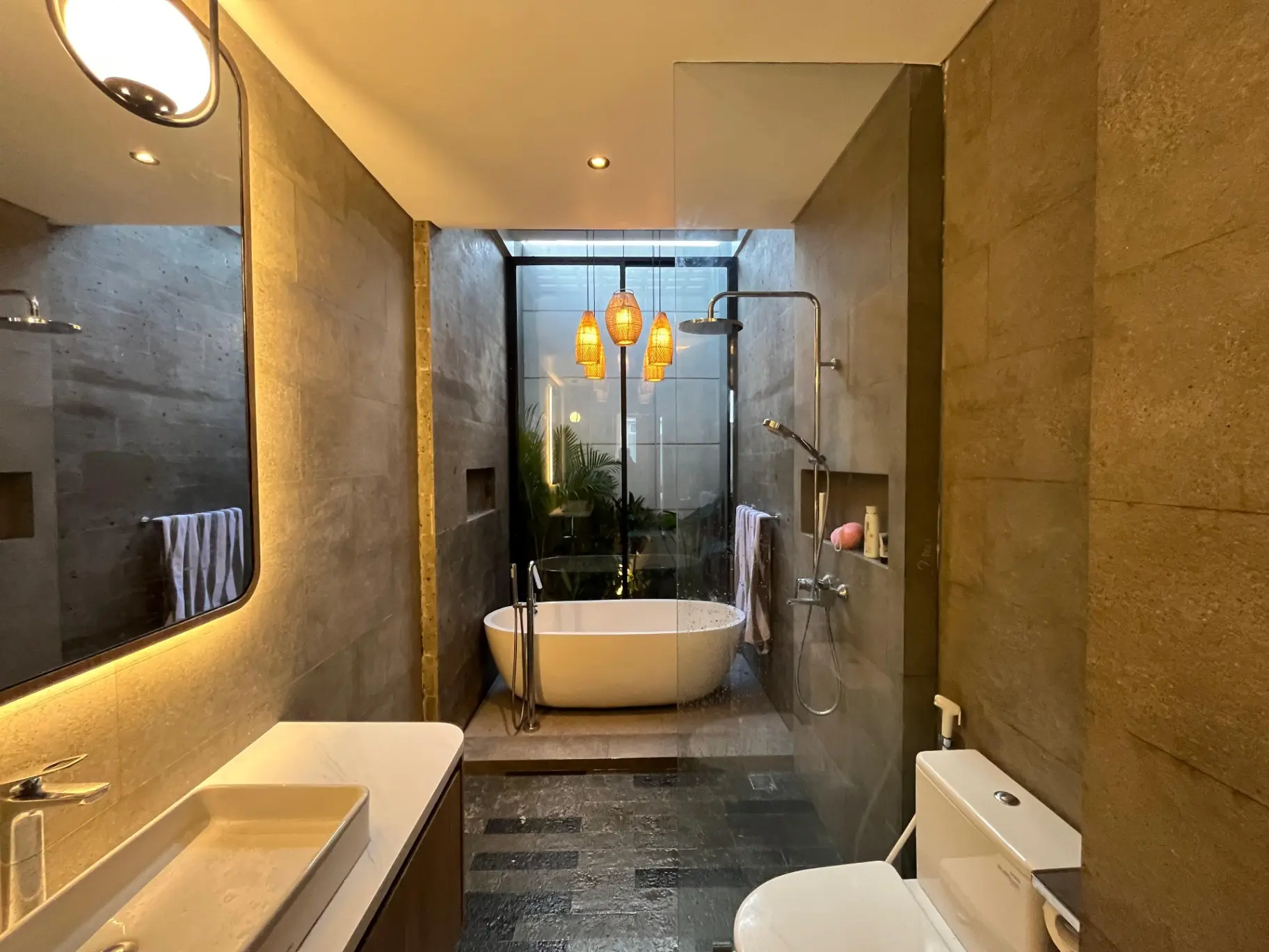 Villa Cindra - BRAND NEW VILLA FOR YEARLY RENT IN KEDUNGU ! — image 2