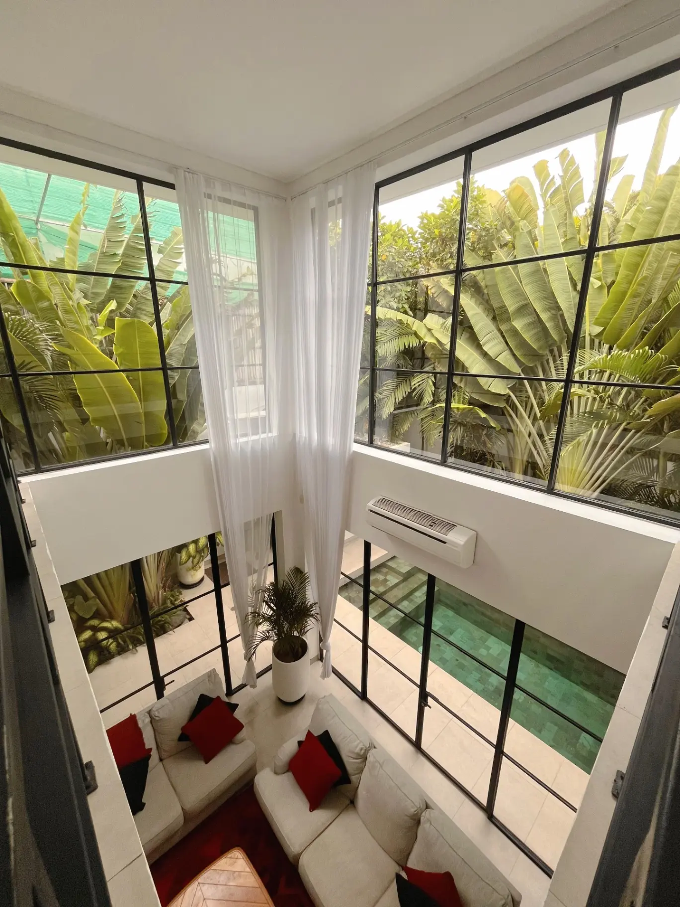 4 BEDROOM VILLA IN UMALAS FOR MONTHLY AND YEARLY RENTAL — image 2