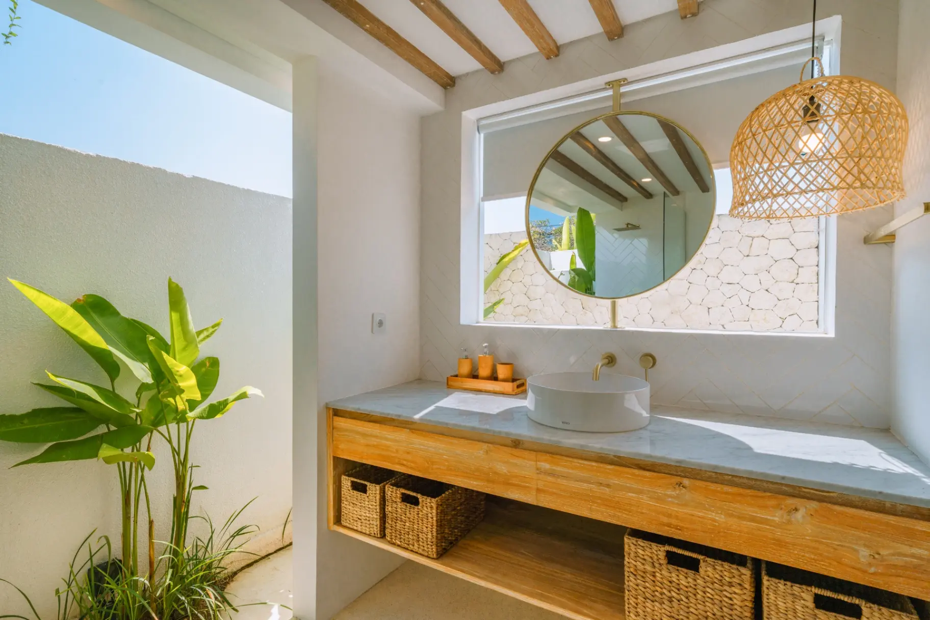 Villa Tiny - Cozy & Romantic 1BR A-Frame - Nyanyi Beach Getaway — image 4