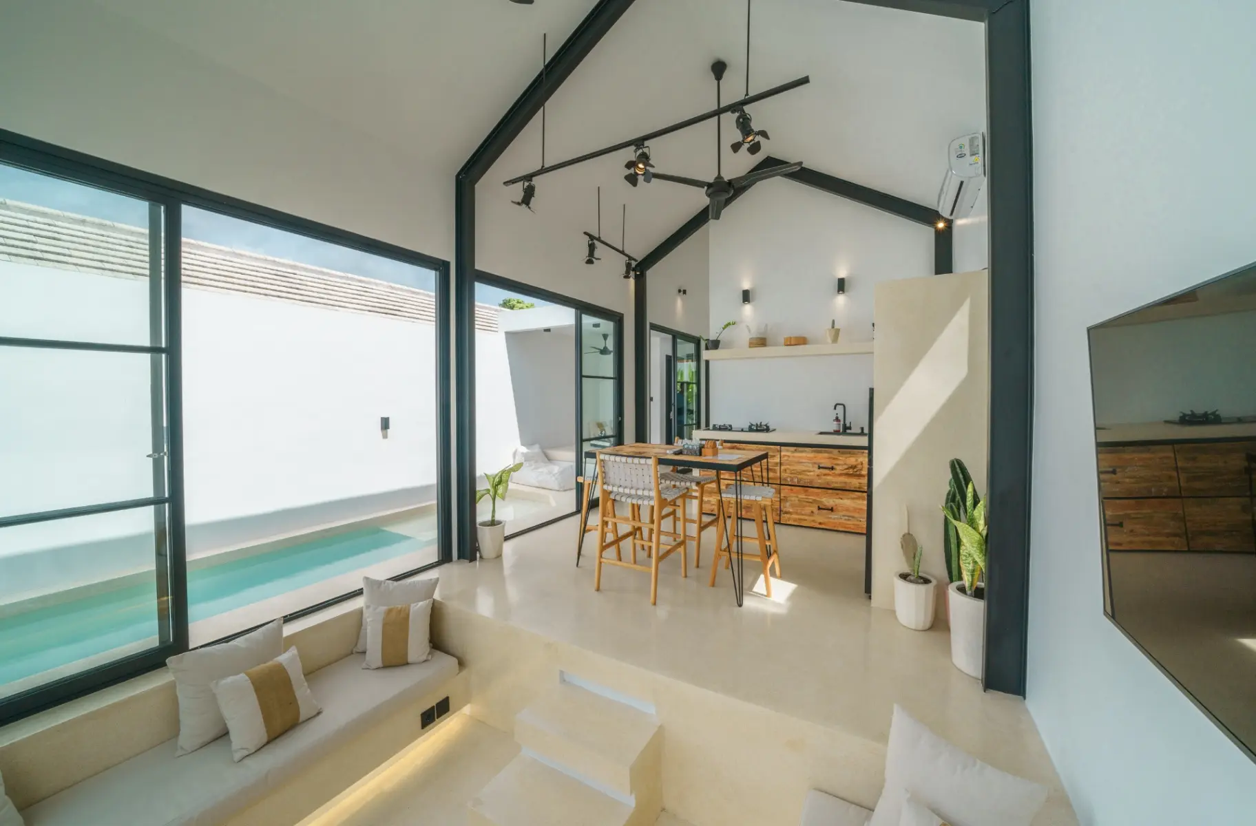 Villa Cha Cha - Stylish 1 BR Villa in Pererenan