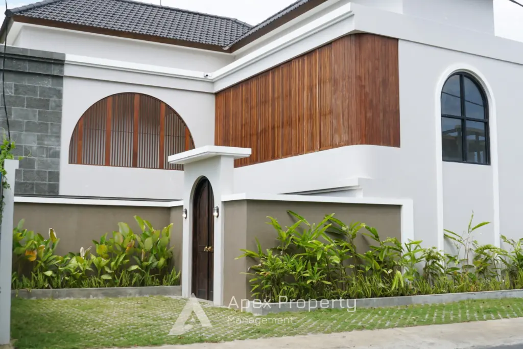 4 BD Villa Riverside - AP031