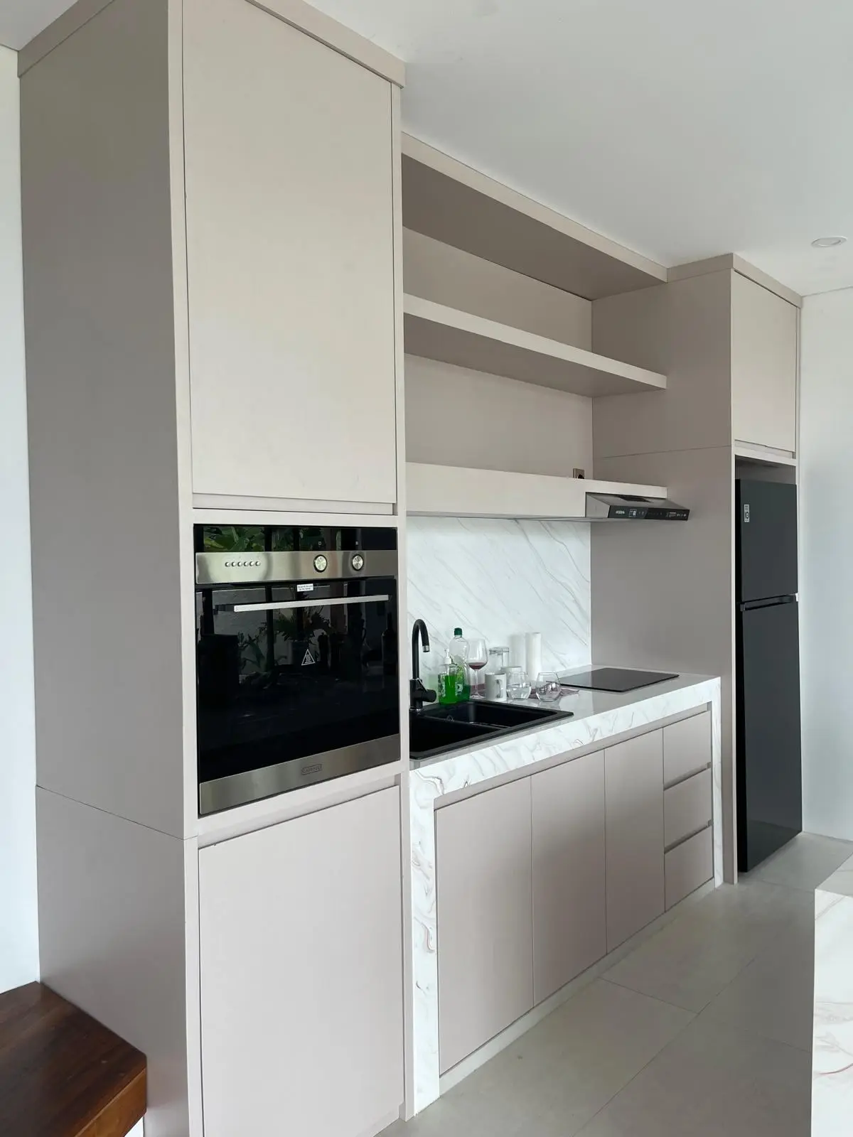 Villa For Rent 3 Bed In Umalas Main Road Kerobokan — image 1
