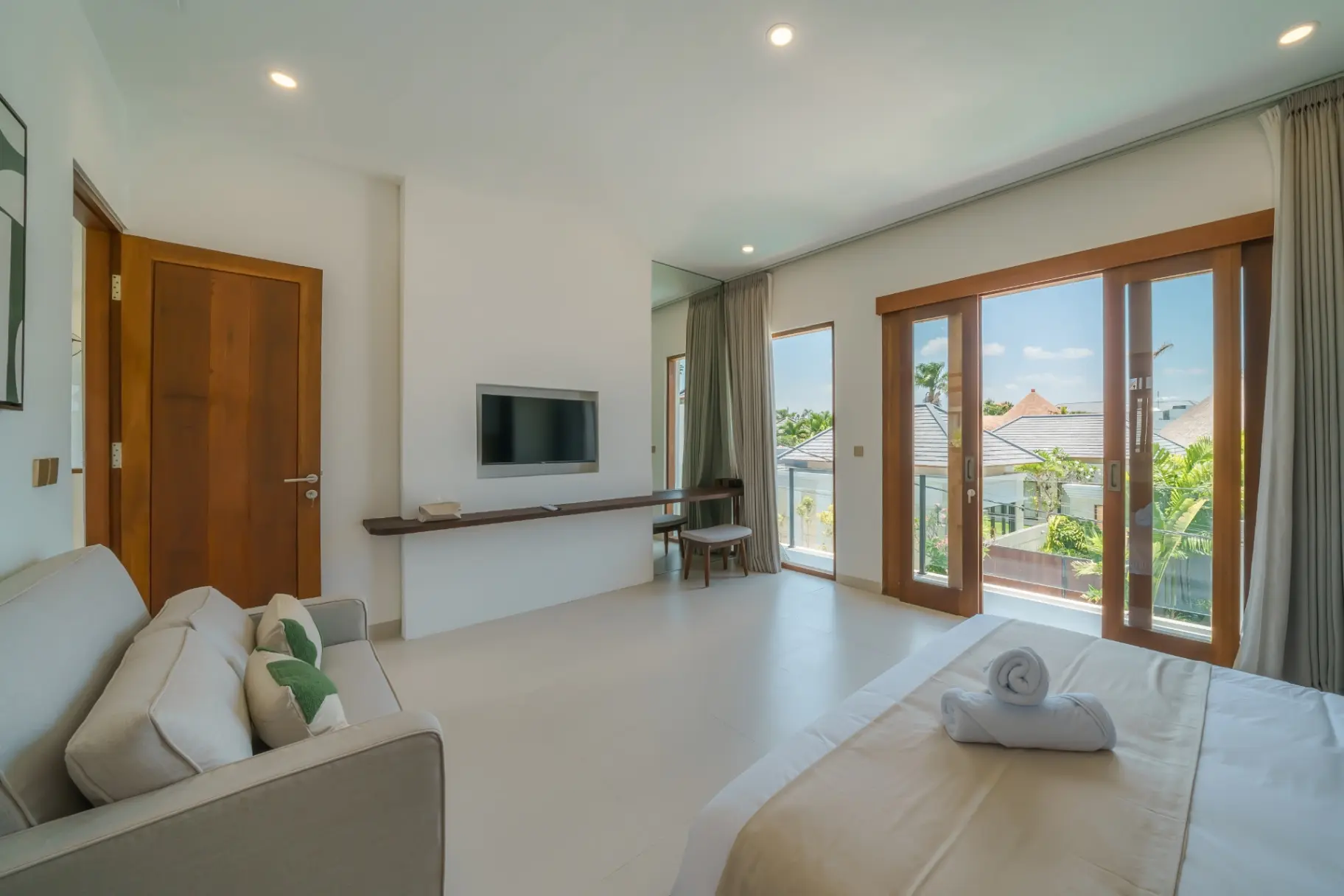 Villa Umaju - Contemporary Minimalist 2BR Villa in Umalas — image 4
