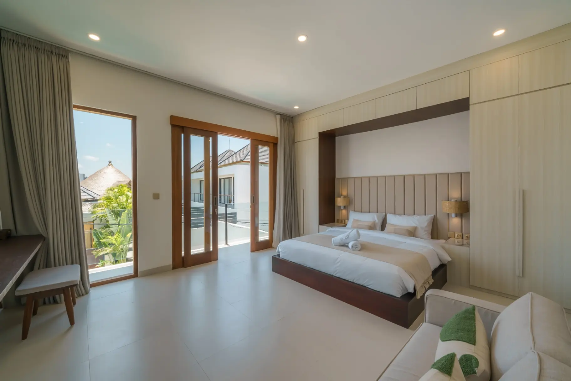 Villa Umaju - Contemporary Minimalist 2BR Villa in Umalas — image 2