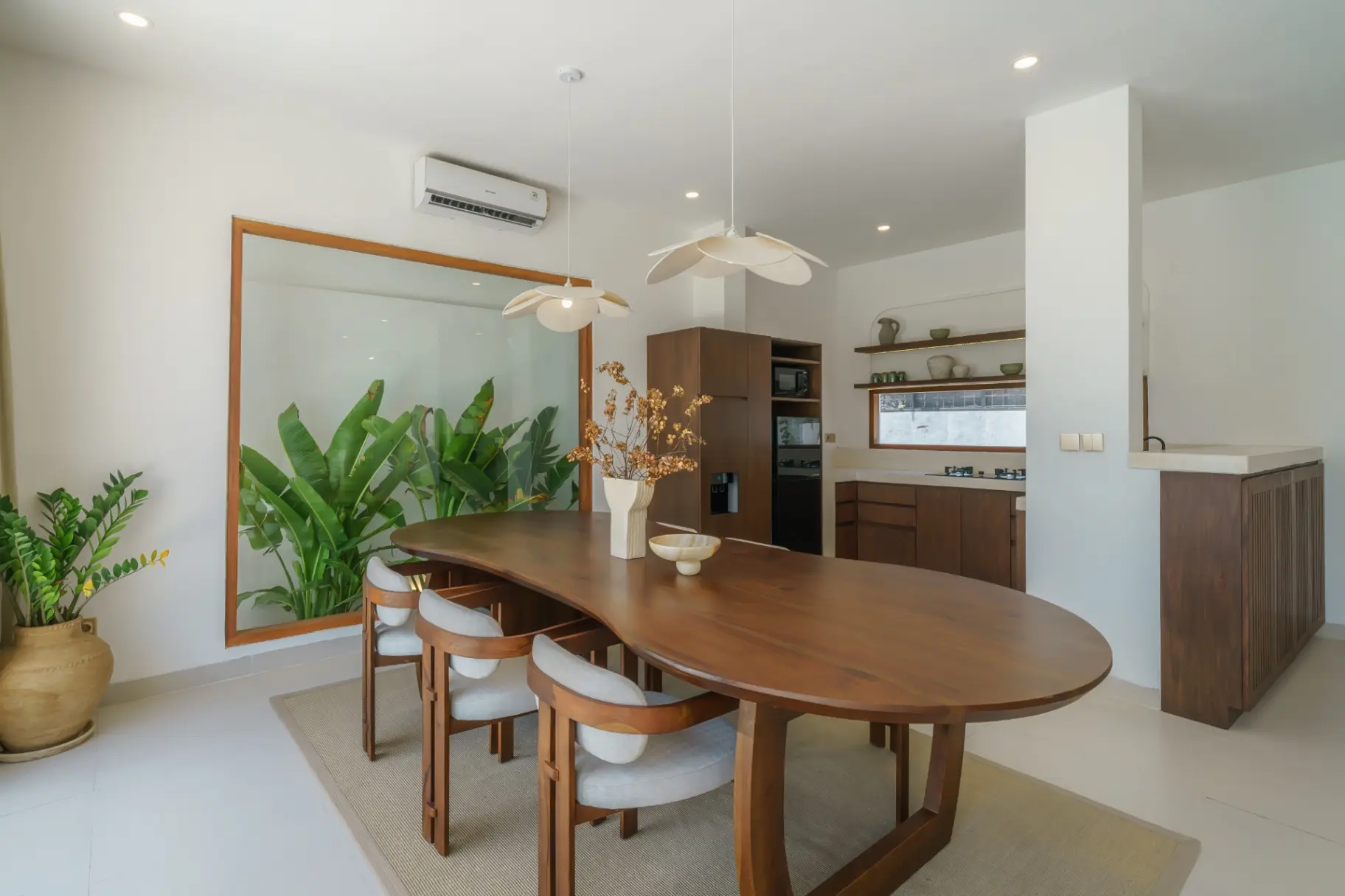Villa Umaju - Contemporary Minimalist 2BR Villa in Umalas — image 1