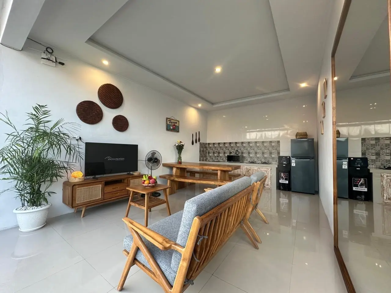 Villa For Rent 2 Bed In Semer Kerobokan Bali — image 1