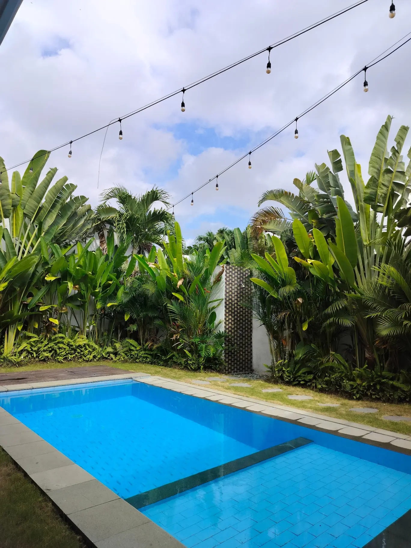 UNFURNISHED 3 BEDROOMS VILLA KAYU TULANG