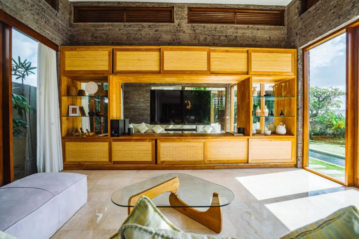 Villa Luxury 4 Bed In Canggu Badung Bali — image 3