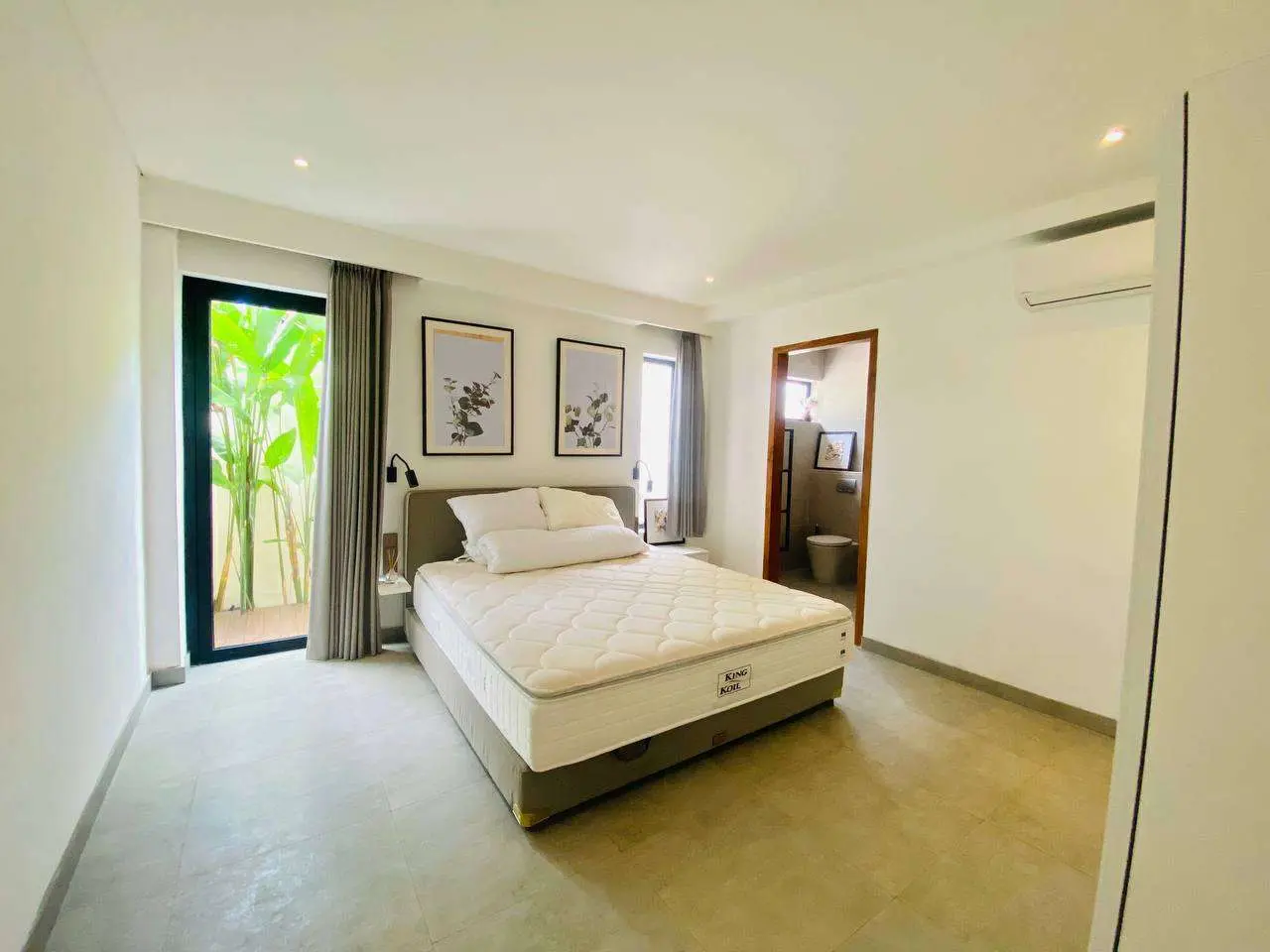4 BEDROOM LUXURY VILLA CLOSE TO BERAWA BEACH — image 4