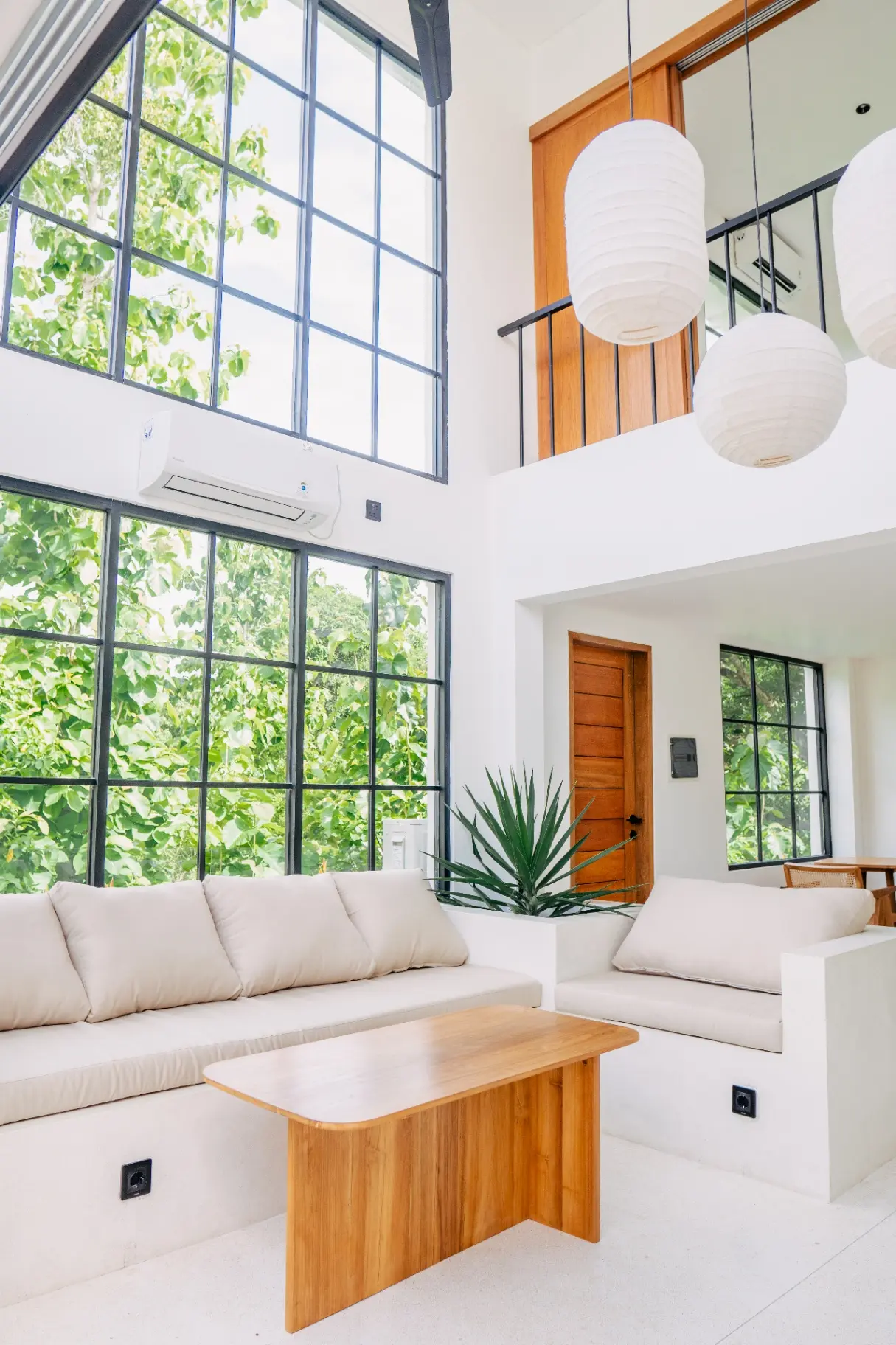 Loft Villa — image 2
