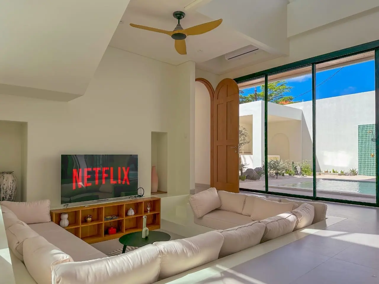 New Luxury Villa 5 Bed Jimbaran South Kuta Bali — image 3
