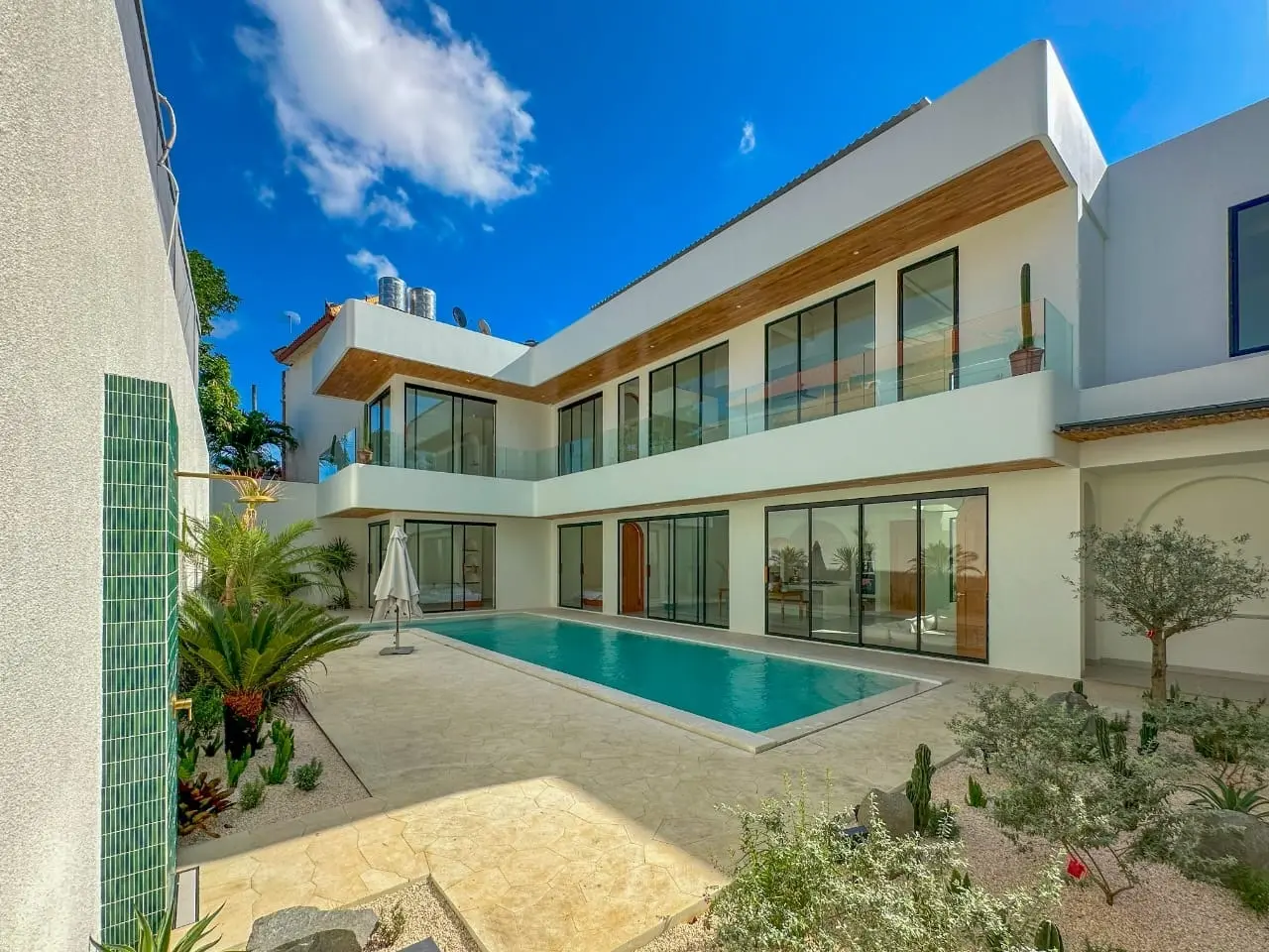 New Luxury Villa 5 Bed Jimbaran South Kuta Bali