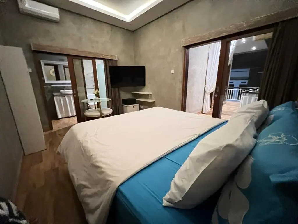 Villa For Rent 2 Bed In Berawa Tibubeneng Bali — image 2