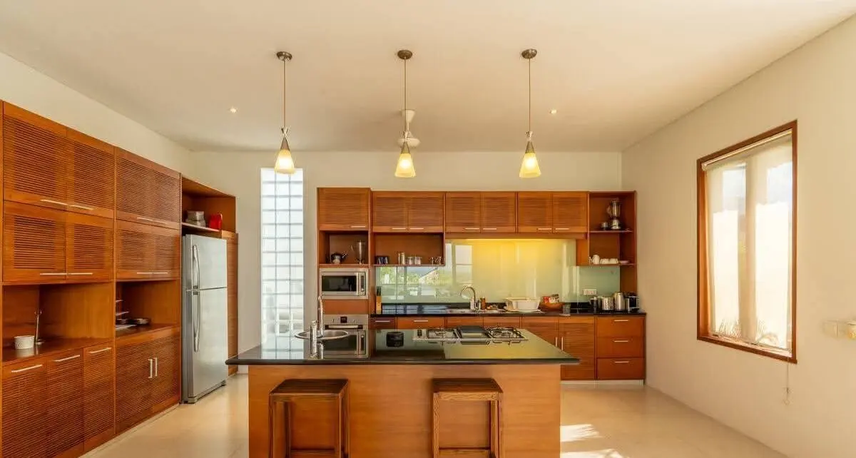 Villa For Rent 4 Bed In Jimbaran South Kuta Bali — image 2