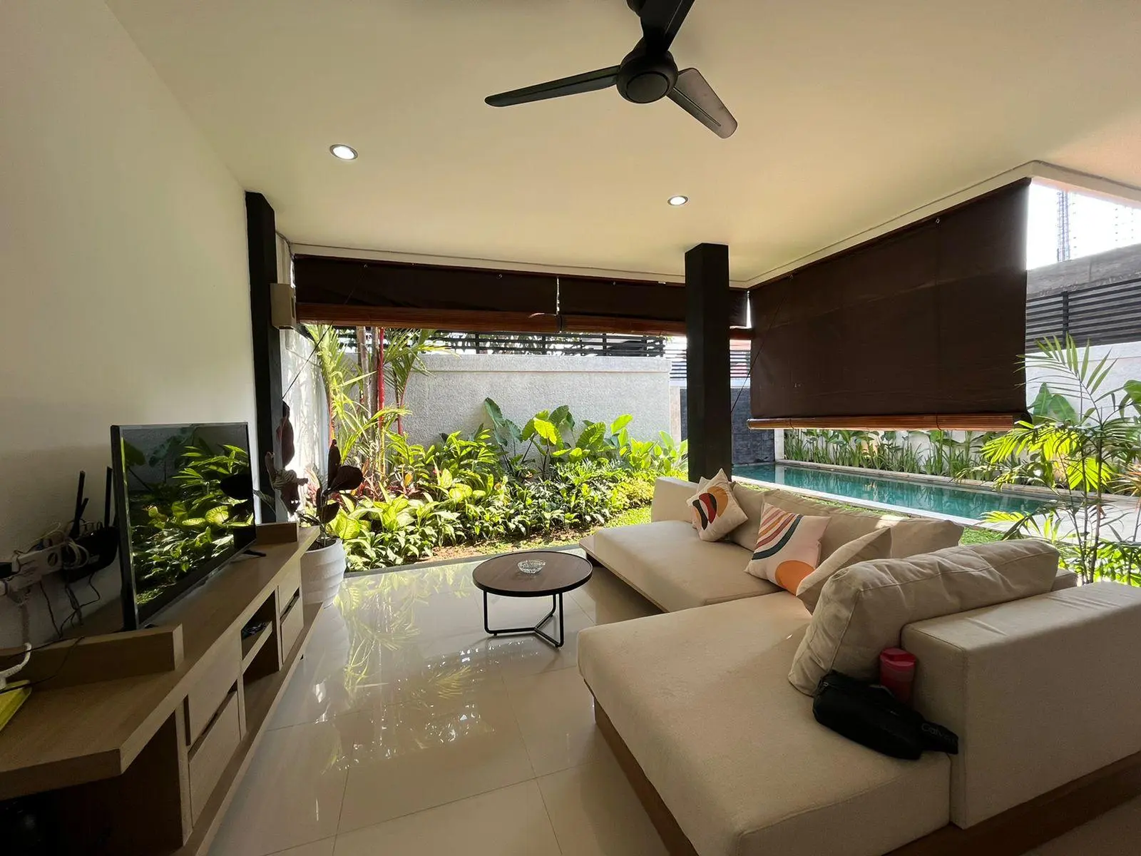 Villa For Rent 3 Bed Tegal Cupek Umalas Kerobokan Bali — image 3