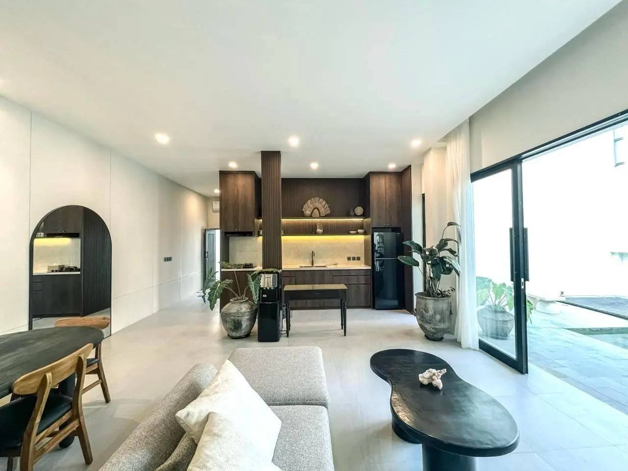 Villa Modern 3 Bed Seminyak Badung Bali — image 3