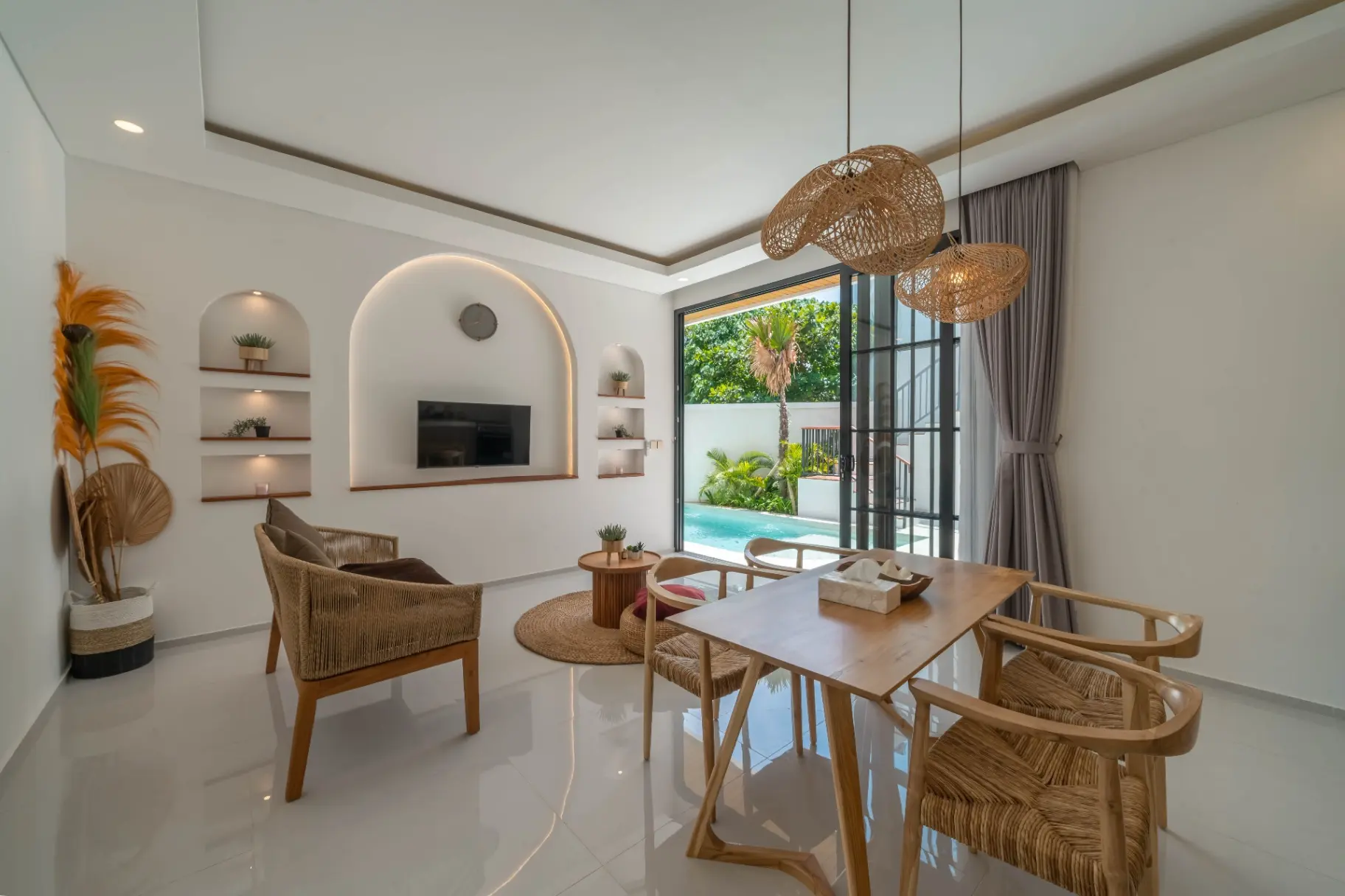 Villa Wilhelmina - Stylish 3-Bedroom Villa in Umalas with Rooftop! — image 4