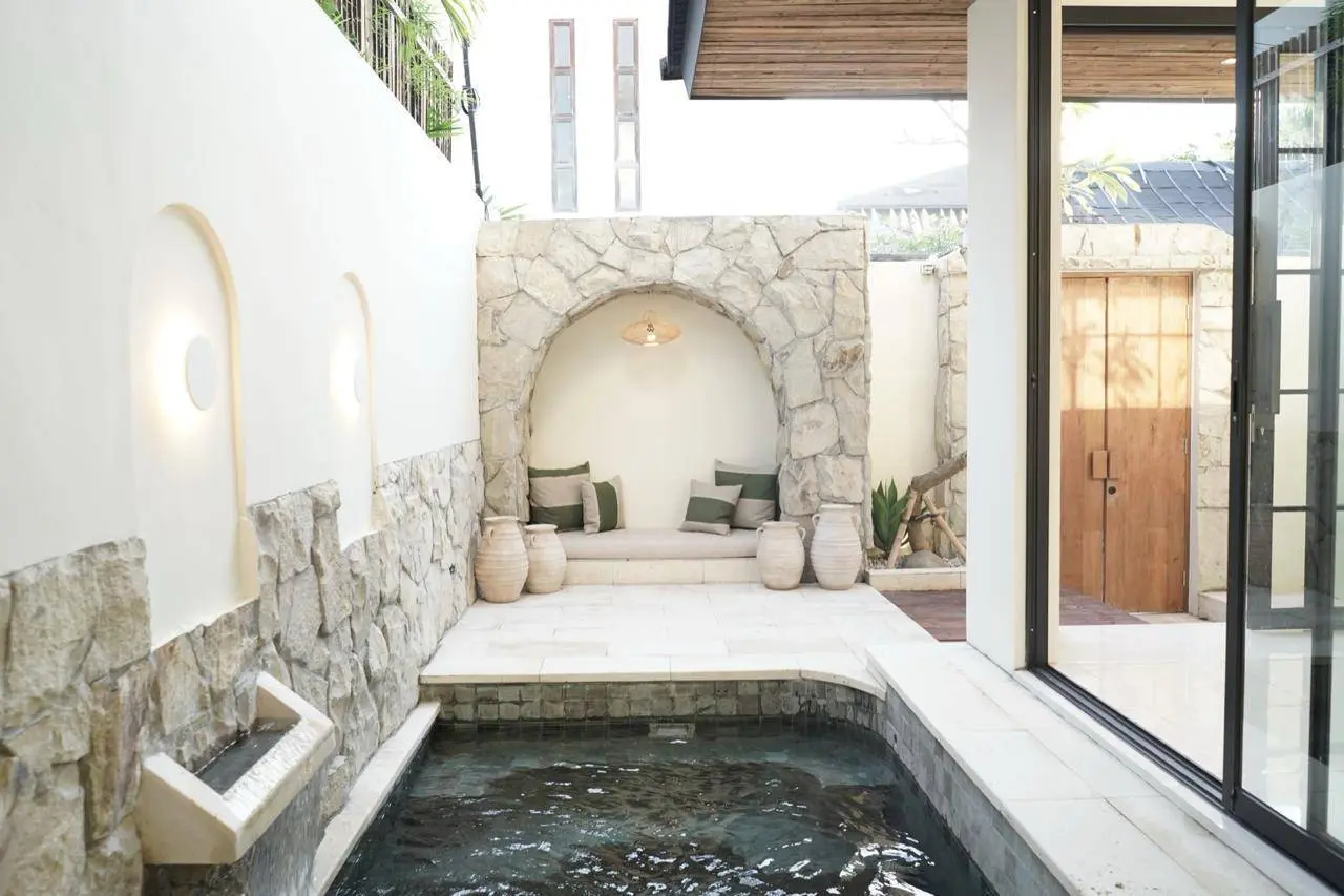 2BR Tropical Villa in Prime Seminyak Area
