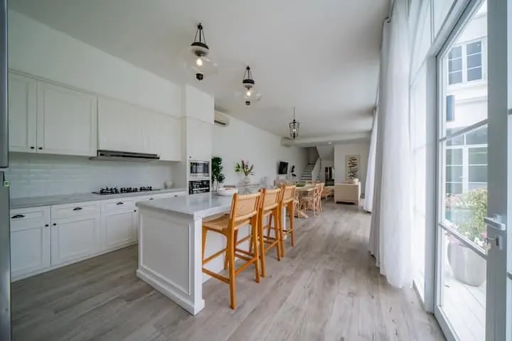 Villa For Rent 3 Bed In BerawaTibubeneng Bali — image 3