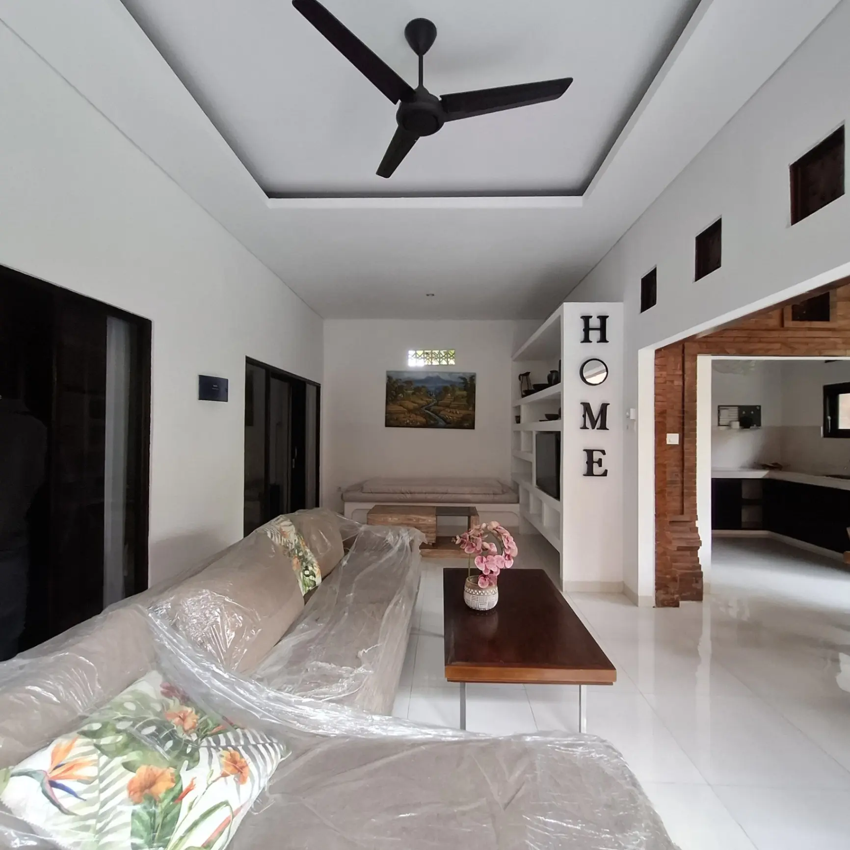 Spacious Master Bedroom with Rice field view Ubud — image 2