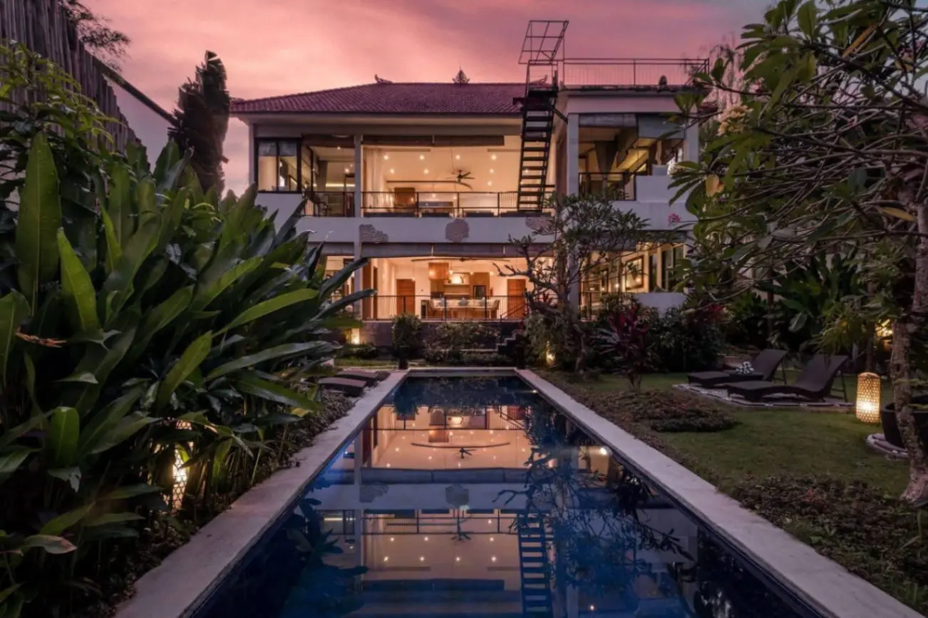 4 Bedrooms Villa River Side — image 3
