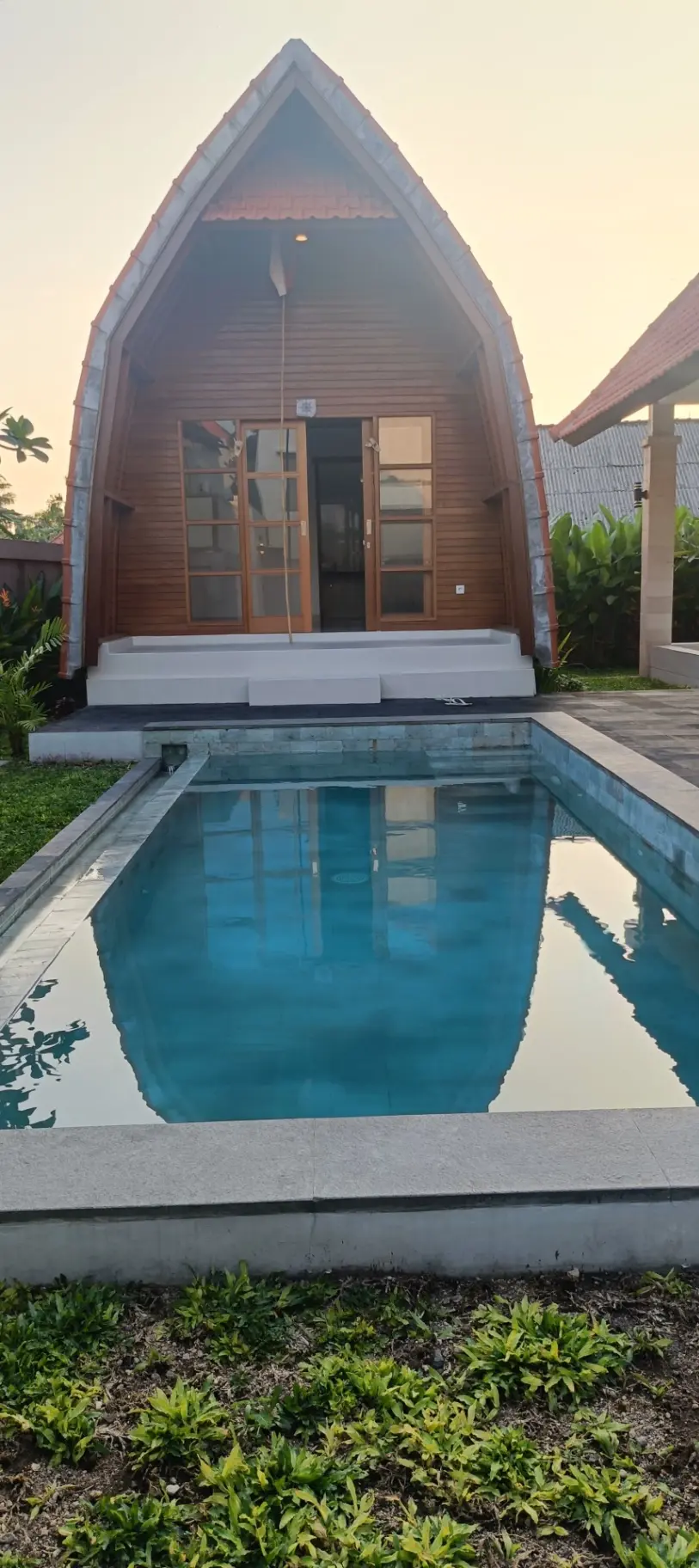 NEW BRAND - Villa Pengilian