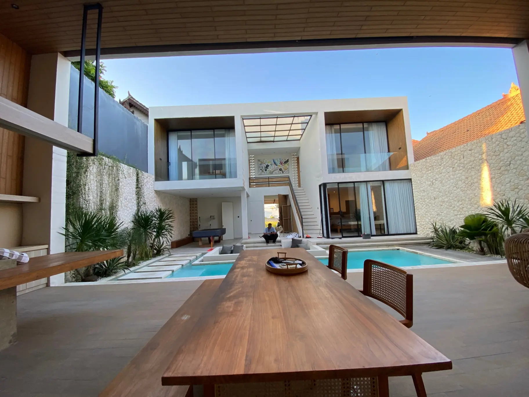 Luxury 3BR Villa - Cemagi — image 2