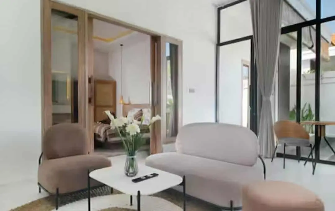 Villa For Rent 2 Bed In Seseh Bajang Bajang — image 3