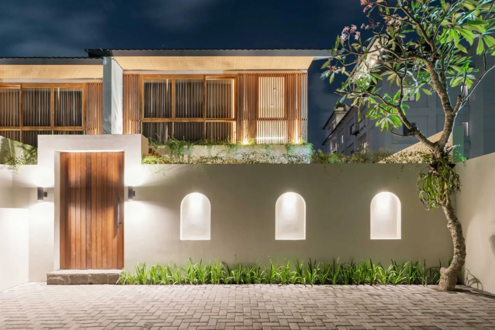 3-Bedroom Villa with Natural Finishes in North Canggu — image 4