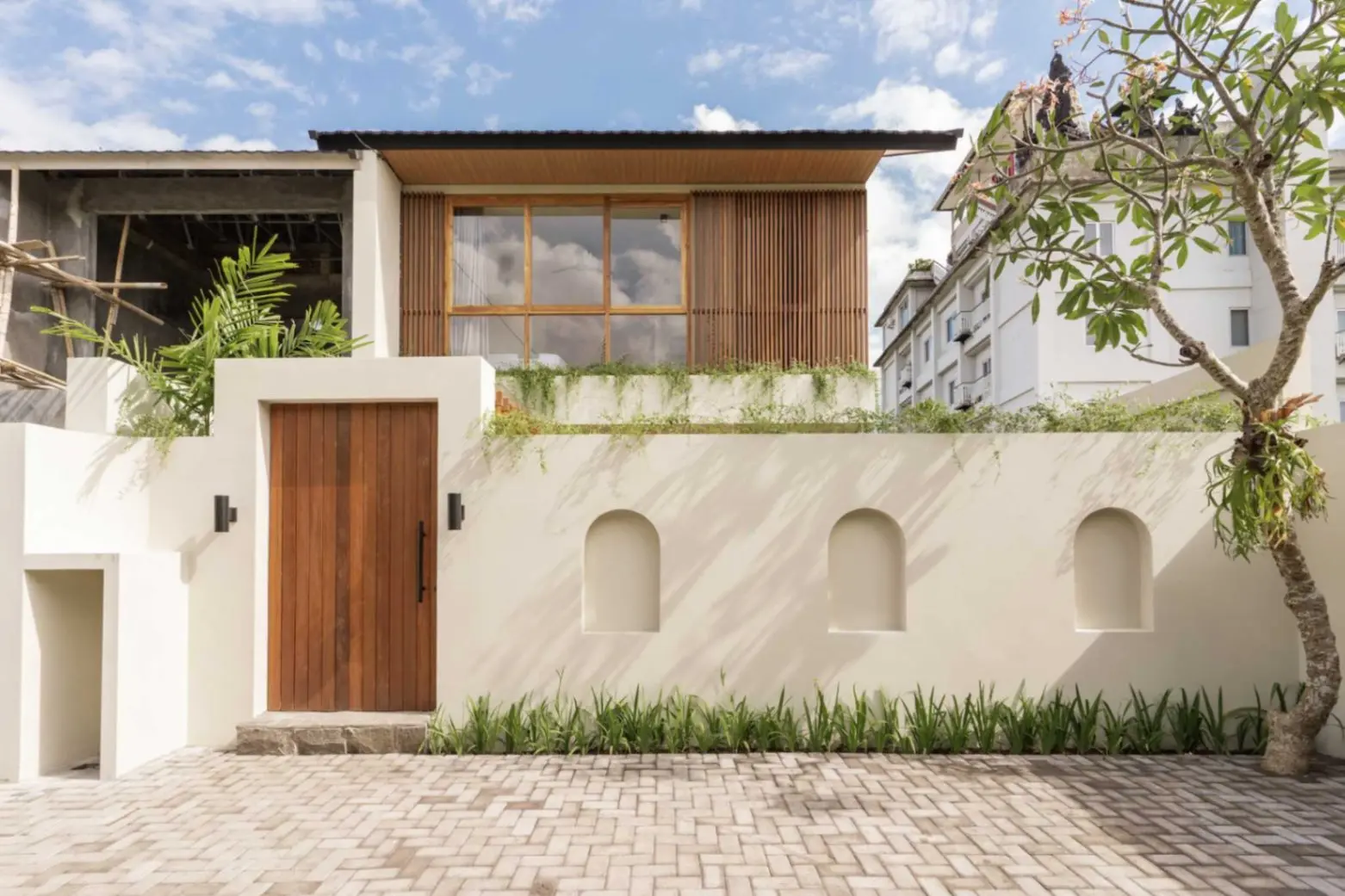 3-Bedroom Villa with Natural Finishes in North Canggu