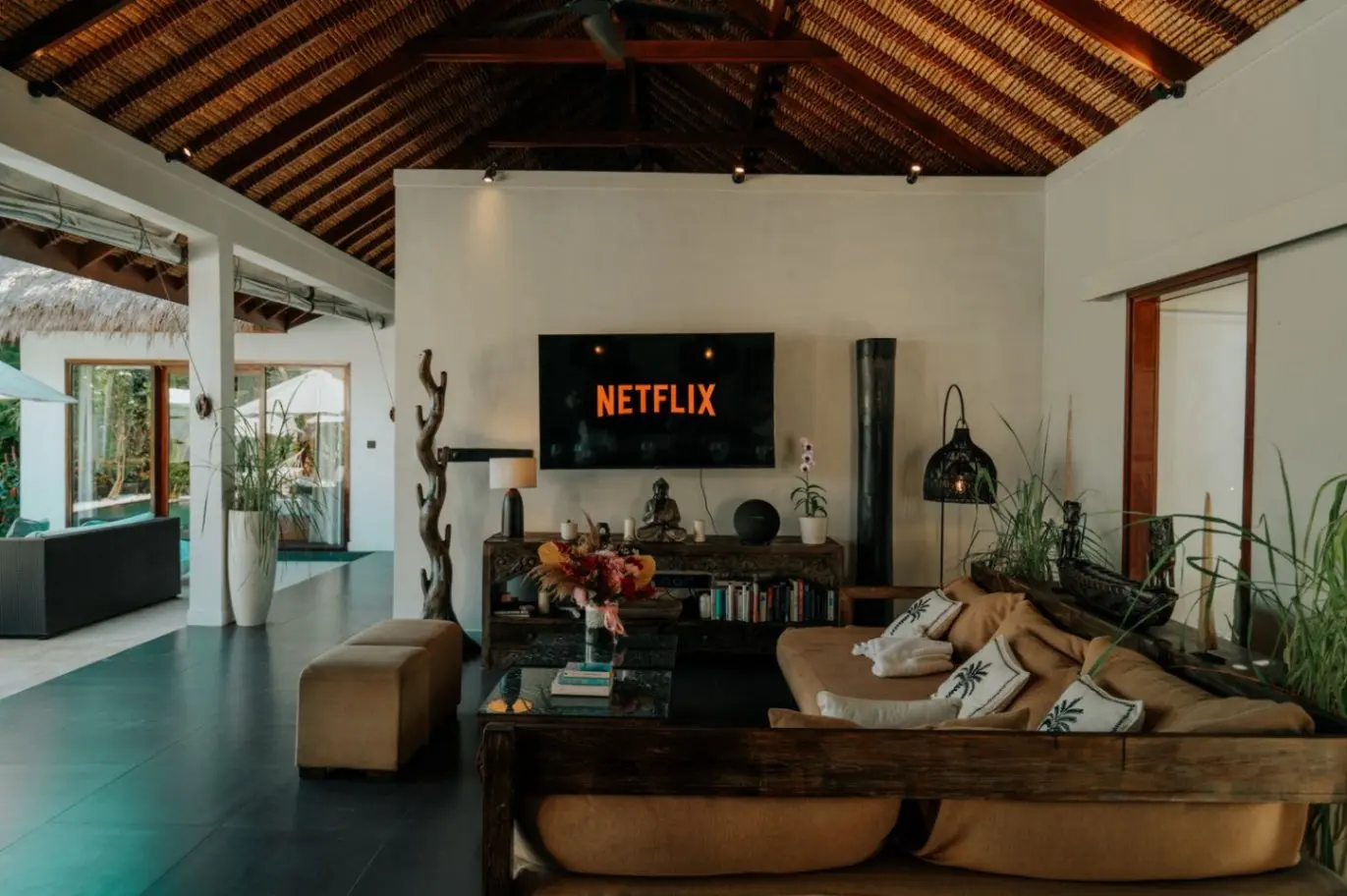4-Bedrooms Luxury Villa in Buduk — image 1