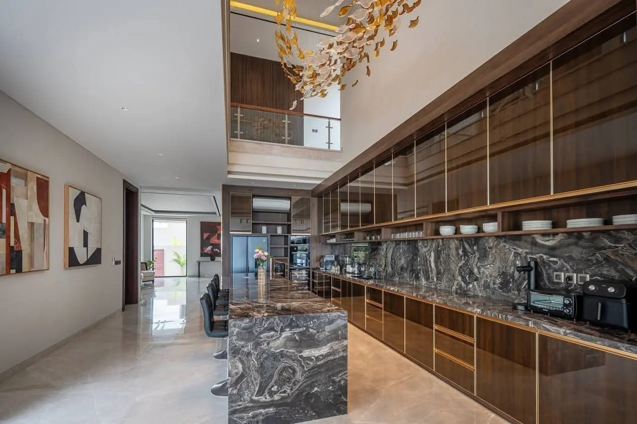 Villa For Rent 5 Bed In Ungasan South Kuta Bali — image 2