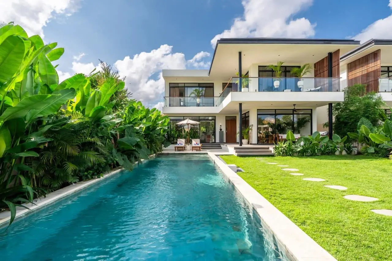 Villa For Rent 3 Bed In Berawa Tibubeneng Bali PO-3399