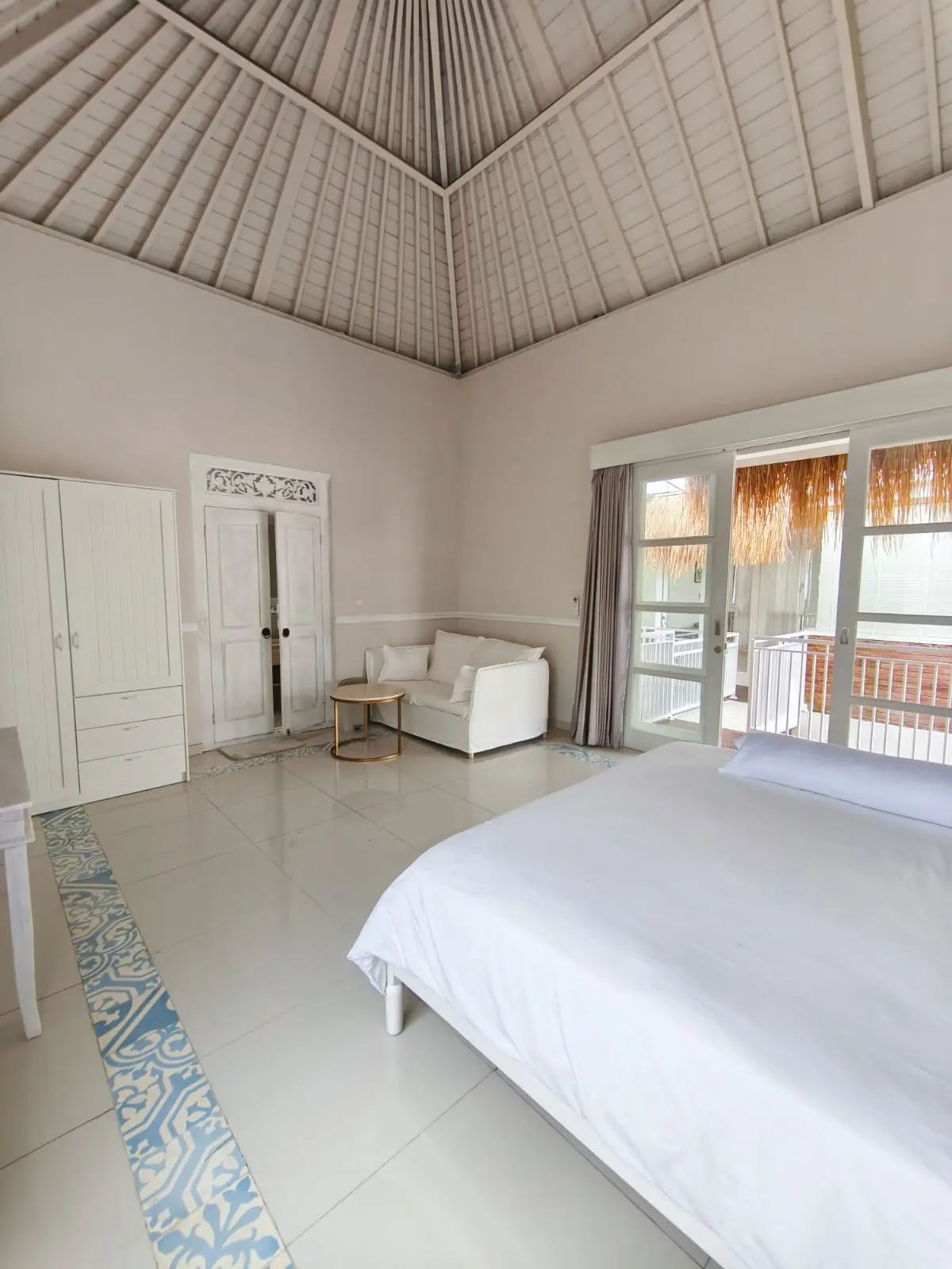 Villa For Sale And For Rent 3 Bed In Karang Suwung Berawa — image 1