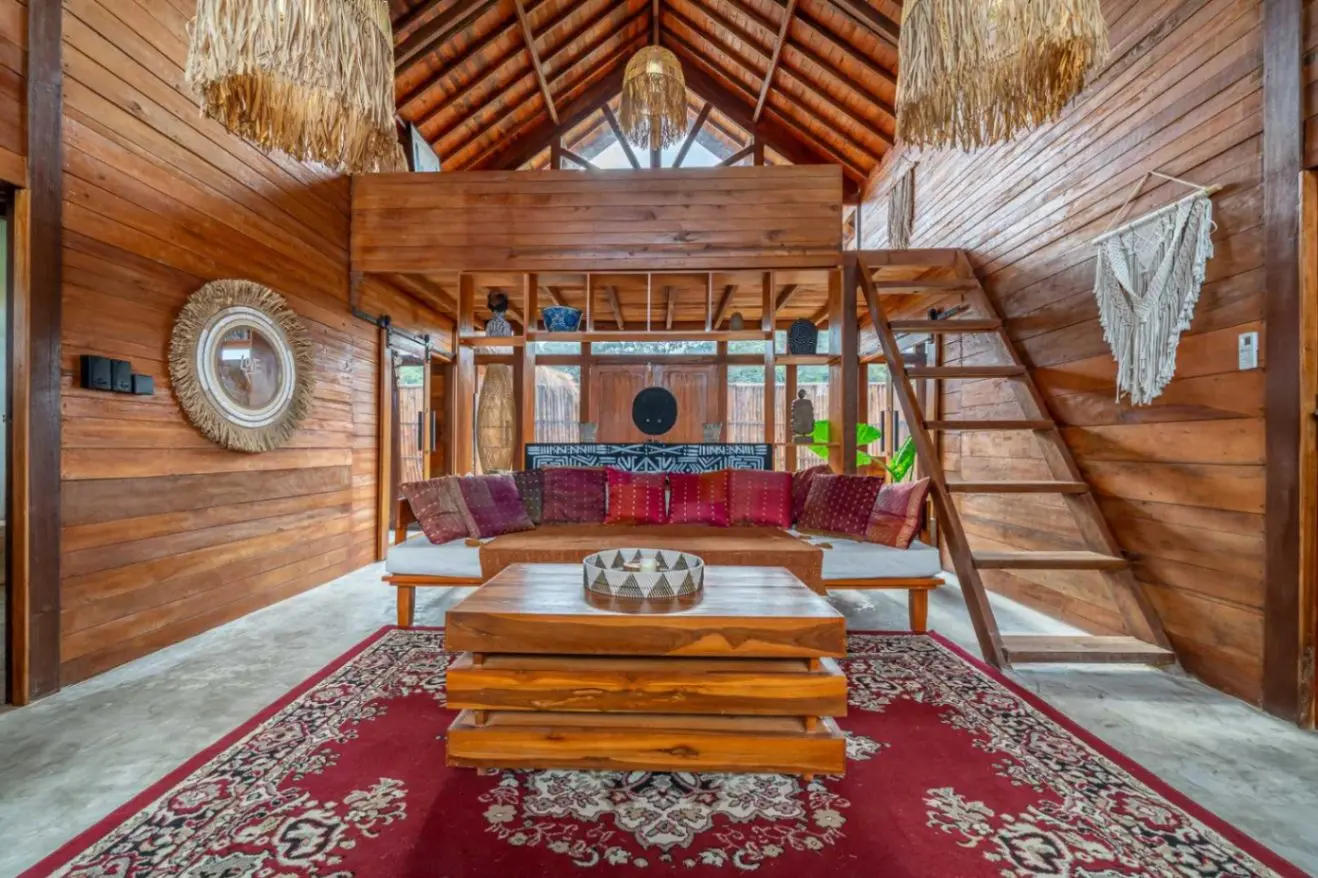 FOR 1 MONTH ONLY - 3BR Villa Pets Allowed — image 1