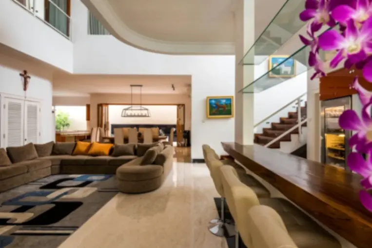 7 Bedrooms Villa in Kerobokan for Yearly Rent IB65 — image 2