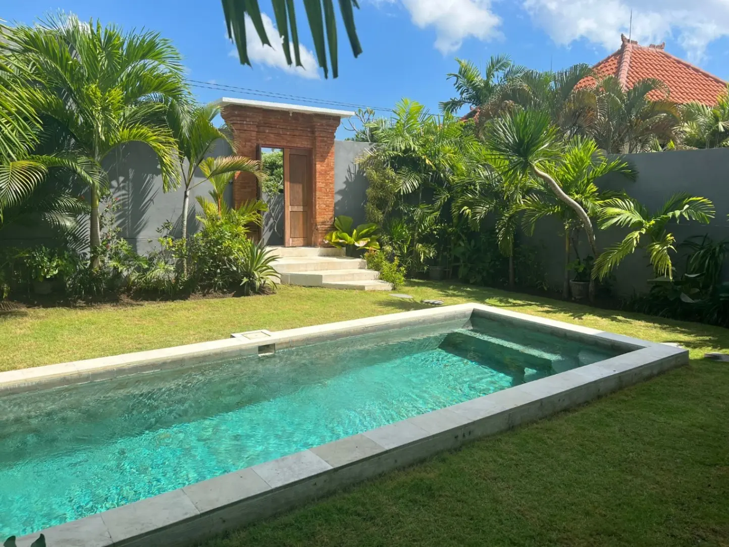 DO 440- VILLA NEWLY RENOVATED AT UMALAS — image 1