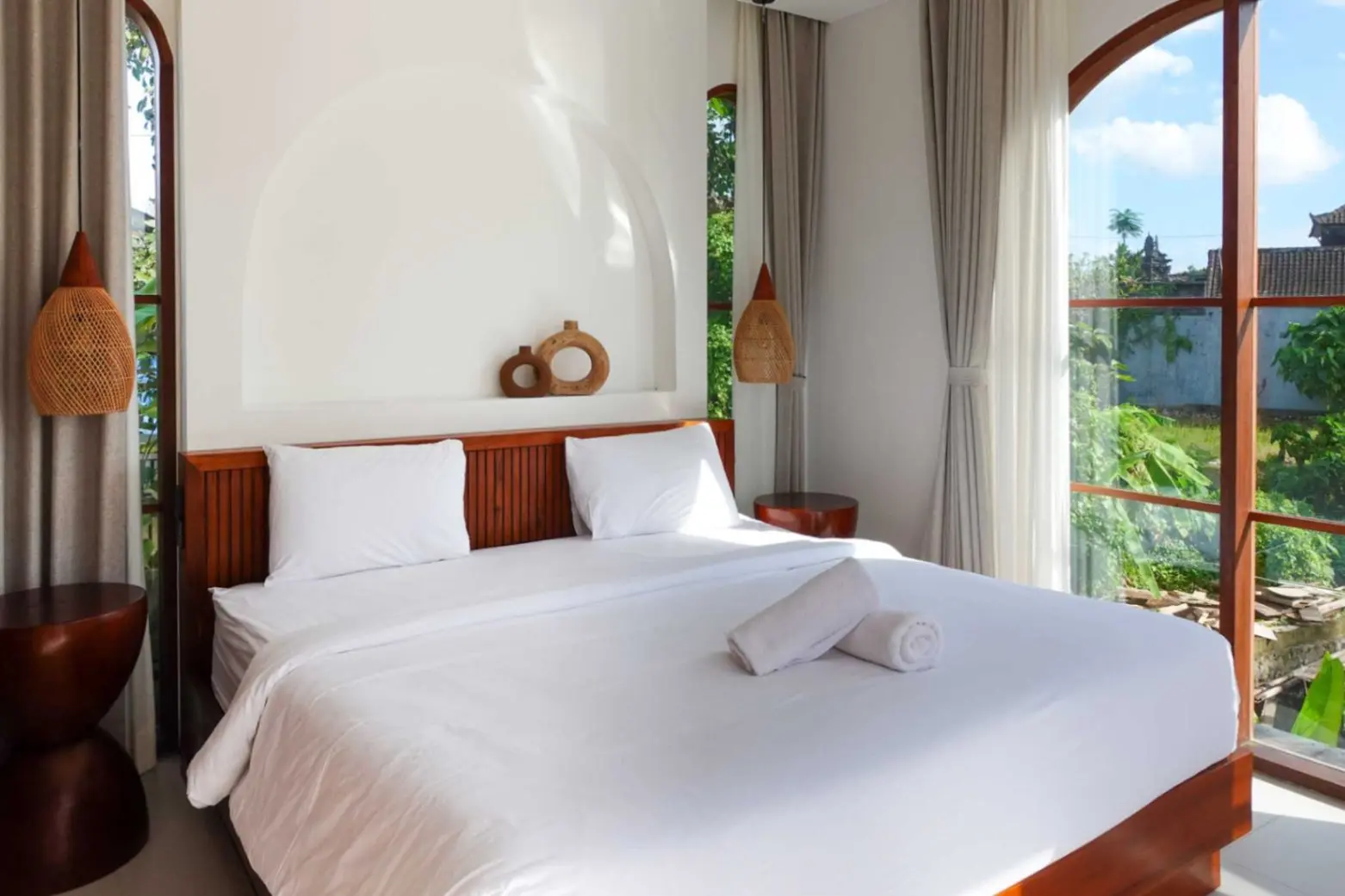 2-Bedroom Elegant Villa with BBQ Area in Cepaka — image 2