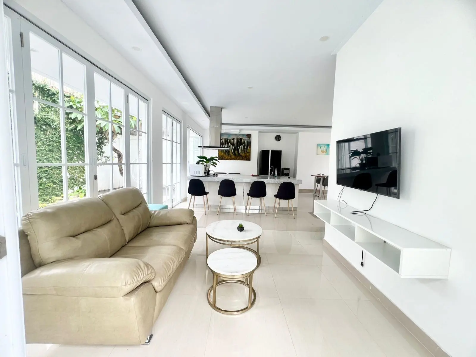 VILLA FOR RENT & FOR SALE FREEHOLD – KEROBOKAN