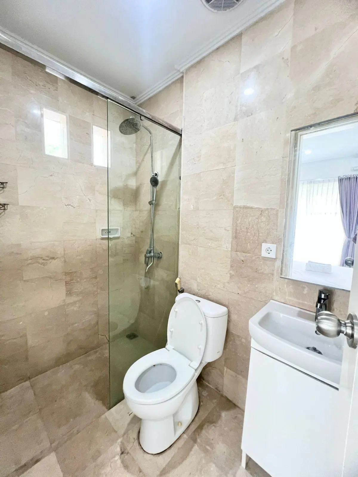 VILLA FOR RENT & FOR SALE FREEHOLD – KEROBOKAN — image 2