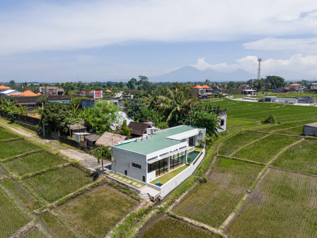 2-Bedroom Villa Surrounded by Nature in Kaba-Kaba